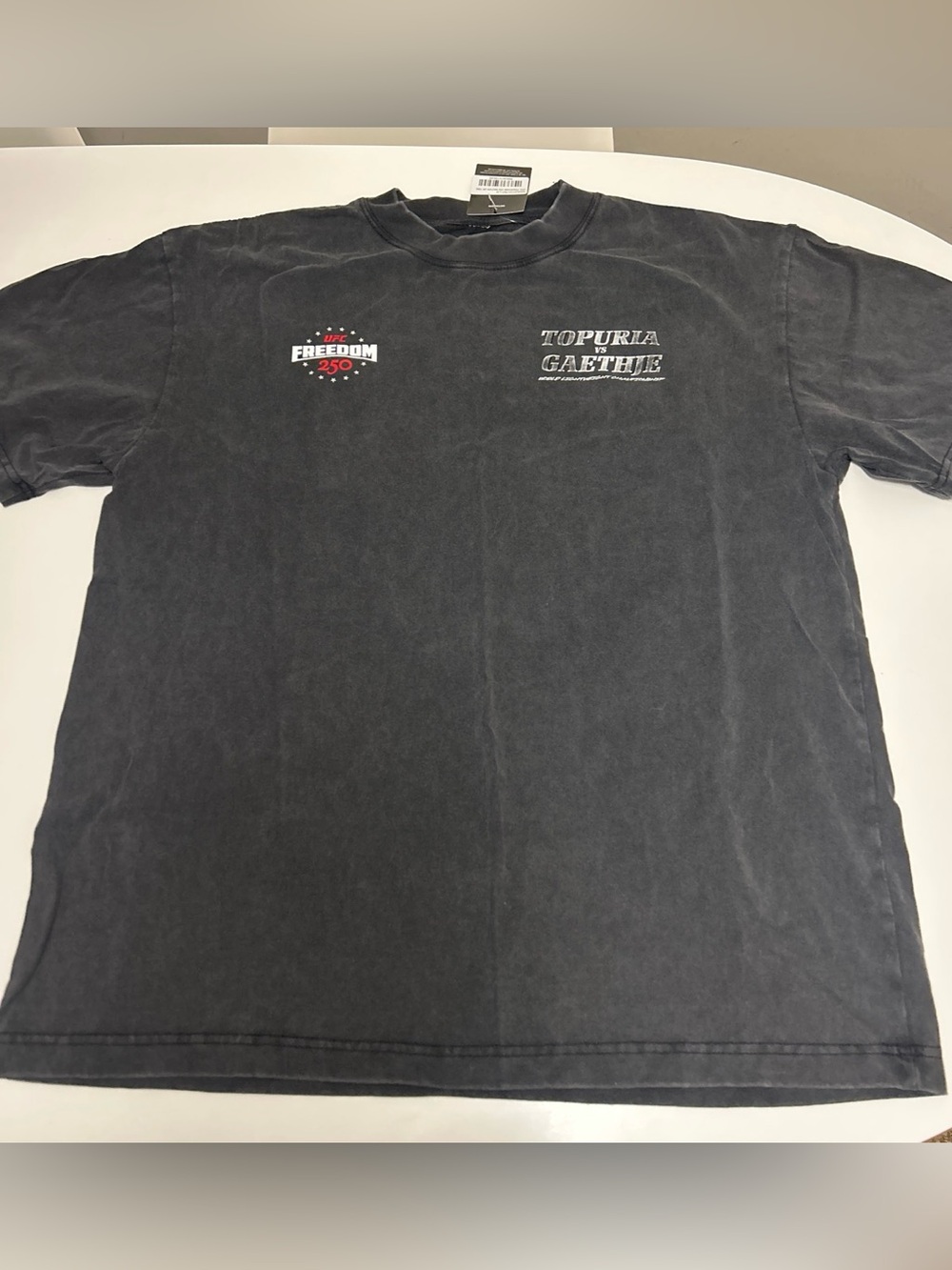 Men's Heather Black/Gray UFC Freedom 250 T-Shirt Size Large NWT Topuria Gaethje